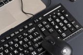 键盘漏电保护功能有何作用？如何检查键盘是否具备漏电保护？