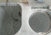 半自动洗衣机使用指南（轻松学会正确使用半自动洗衣机）