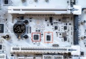 主板白灯一直亮是什么原因？如何解决主板白灯一直亮的问题？
