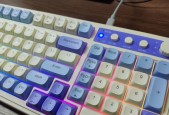 键盘竖着的键叫什么？