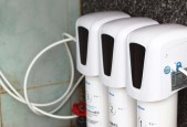 解决净水器外面渗水问题的方法（净水器外漏水问题解决办法）