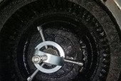 如何拆卸清洗油烟机风轮（简单步骤助你轻松清洁家用油烟机）