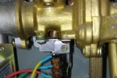 如何处理厨房热水器开关漏水问题（简单解决热水器开关漏水的有效方法）