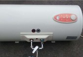 奇田热水器E7故障排除指南（解决E7故障的方法及注意事项）