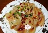 电饭煲做凉皮不成形怎么办（解决电饭煲做凉皮不成形问题的有效方法）