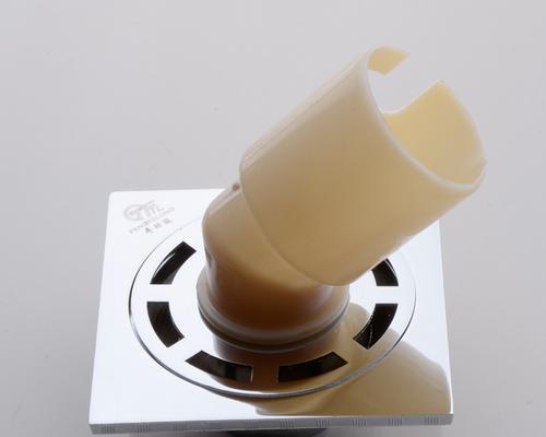 洗衣机排水管漏水问题的解决方法（洗衣机排水管如何正确接地）  第1张