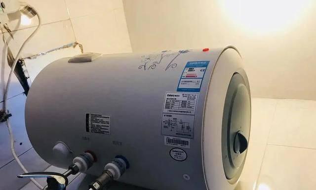 如何解决夏天热水器滴水很热的问题（热水器夏季滴水温度过高解决方法及预防措施）  第1张