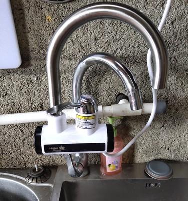 如何正确安装热水器接水龙头（简单易行的方法教你安装热水器接水龙头）  第1张