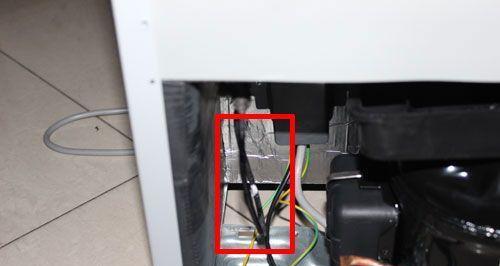奥马冰箱冷藏不动的修理方法（了解常见问题和简单解决方案）  第1张