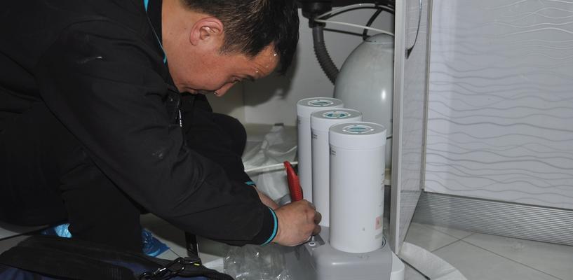 饮水机堵住了怎么处理（简单有效的应对方法）  第1张