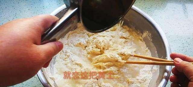 电饭煲做凉皮不劲道的解决方法（提升电饭煲制作凉皮的口感的技巧）  第1张