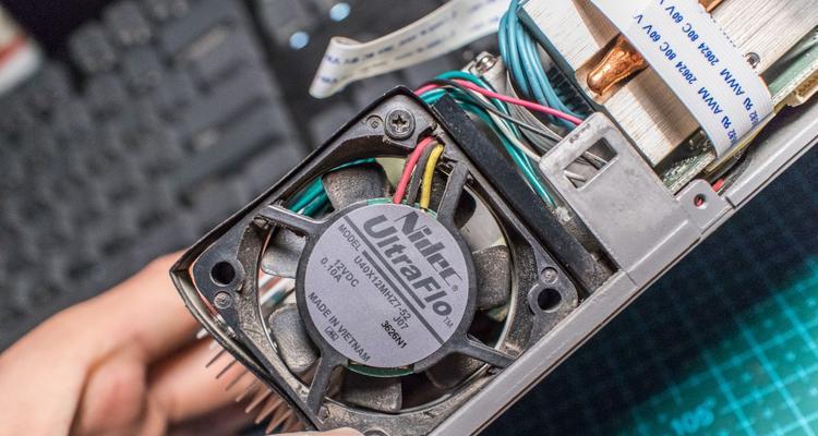 投影仪维修不清晰的原因是什么？如何解决？  第1张