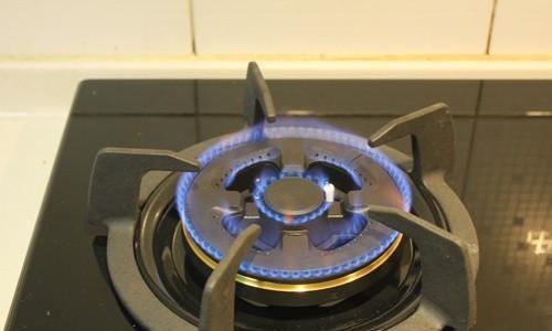燃气灶打火后松手熄灭？检查哪些部位能解决？  第3张