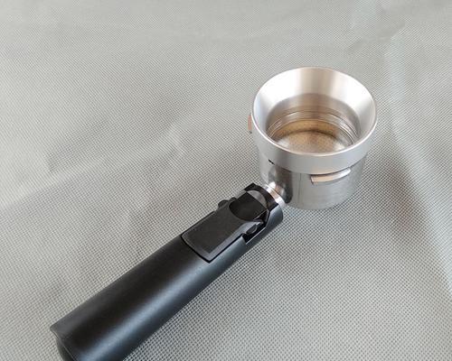 咖啡机漏斗掉落了怎么办？维修步骤和技巧是什么？  第1张