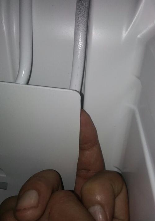 电冰箱工艺管封囗方法是什么？老师傅有哪些绝招？  第2张