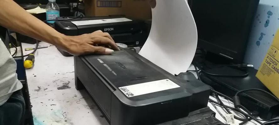 打字复印机卡纸怎么处理（有效解决打字复印机卡纸问题的方法）  第1张