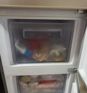 美菱冰箱灯不亮的原因及解决方法（美菱冰箱灯不亮可能的原因及如何解决）  第2张