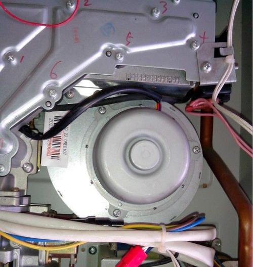 燃气热水器E5故障及解决方法（为您详细分析燃气热水器E5故障原因和处理步骤）  第1张