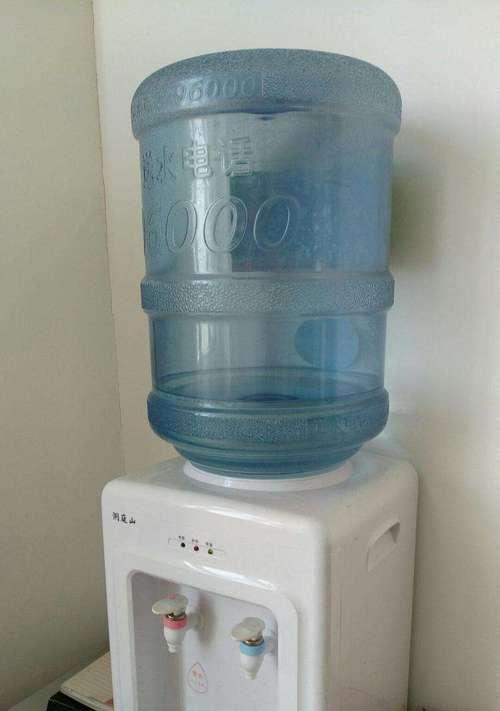 饮水机漏水原因及解决方法（了解饮水机漏水的原因及如何有效解决问题）  第3张