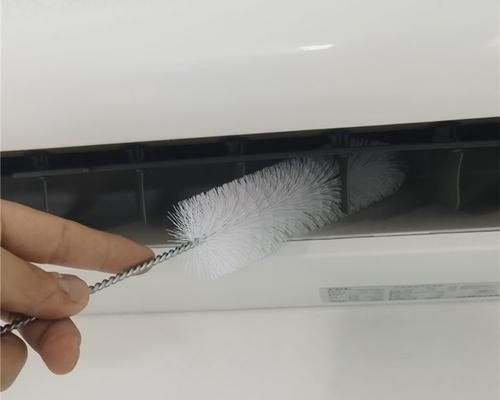 空调室内机风轮清洗方法（轻松教你清洗空调室内机的风轮）  第1张