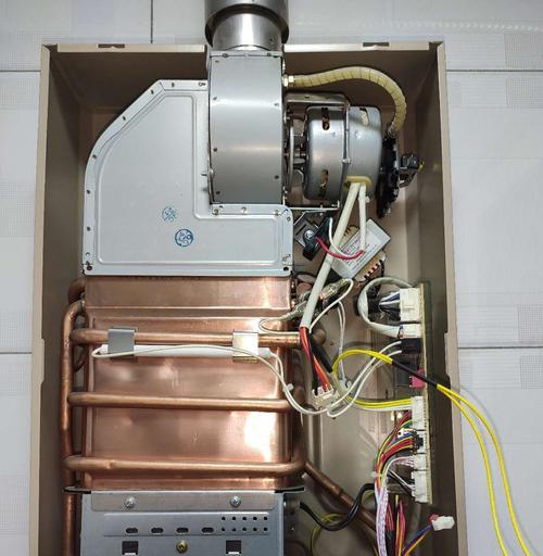 热水器故障及排除方法（快速解决热水器故障的有效方法）  第3张