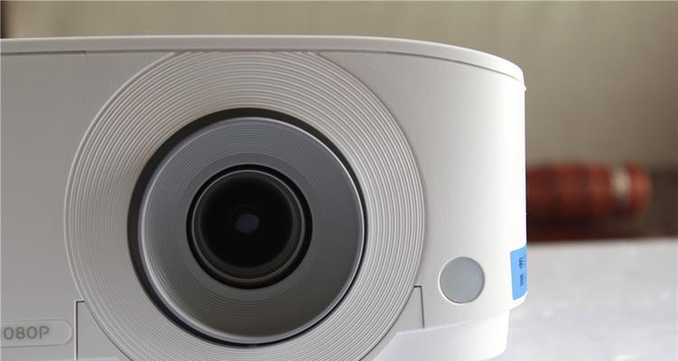 投影仪影像不清晰怎么办（解决投影仪影像不清晰问题的实用方法）  第1张