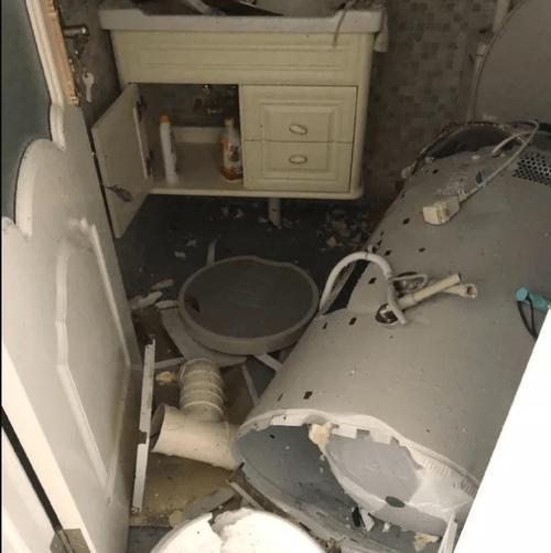 电热水器清理水垢的简便方法（高效清除水垢）  第3张