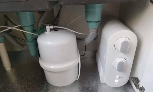净水器向上排废水的原因及解决方案（为什么净水器会向上排废水）  第1张