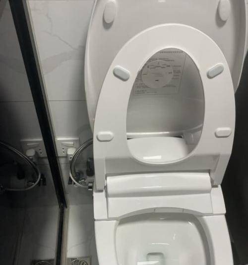 九牧马桶上水不停的解决办法（保持马桶正常使用的技巧和方法）  第2张
