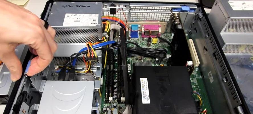 显示器屏幕损坏如何修复？维修步骤和费用是多少？  第3张