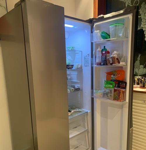冰箱异味怎么清洗？有效去除冰箱异味的方法是什么？  第1张
