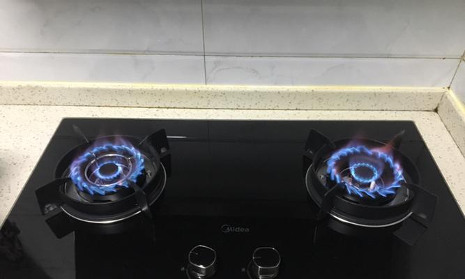 美的燃气灶打不着火怎么办？电池以外的原因有哪些？  第3张