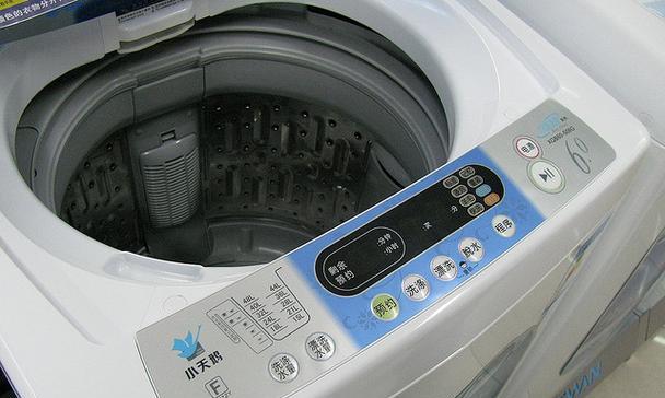 洗衣机一开电源就在转动是怎么回事啊？可能的原因和解决方法是什么？  第1张