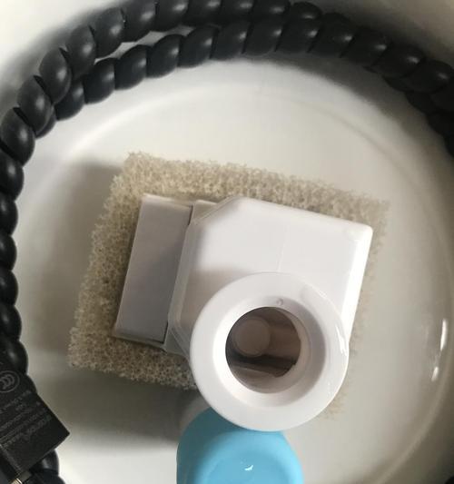如何用盐清洗饮水机？盐清洗饮水机的正确步骤是什么？  第1张