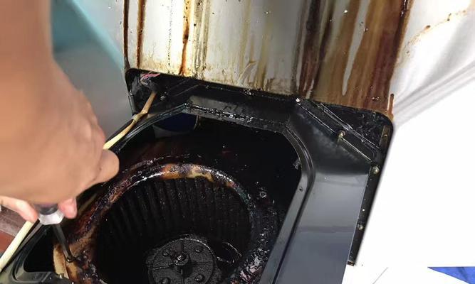 厨房油烟机清洗的最佳方法是什么？清洗后如何保持效果持久？  第1张