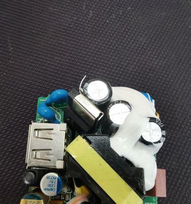 华龙数码充电器性能如何？用户评价有哪些？  第1张