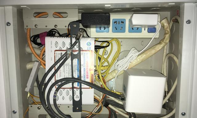 华为路由器插电短路如何修理？修理过程中可能遇到哪些问题？  第1张