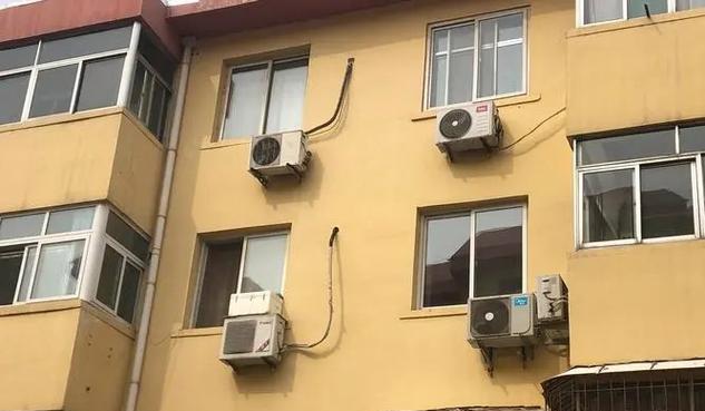 应对楼上空调漏水问题的解决方法（有效预防与妥善处理楼上空调漏水问题）  第3张
