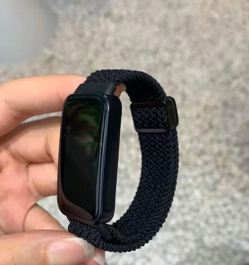 华为手环9静谧蓝尼龙表带的舒适度如何？耐用性怎么样？  第1张