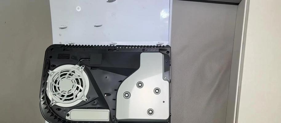 拆卸固态硬盘需要哪些工具？操作过程中要注意什么？  第1张