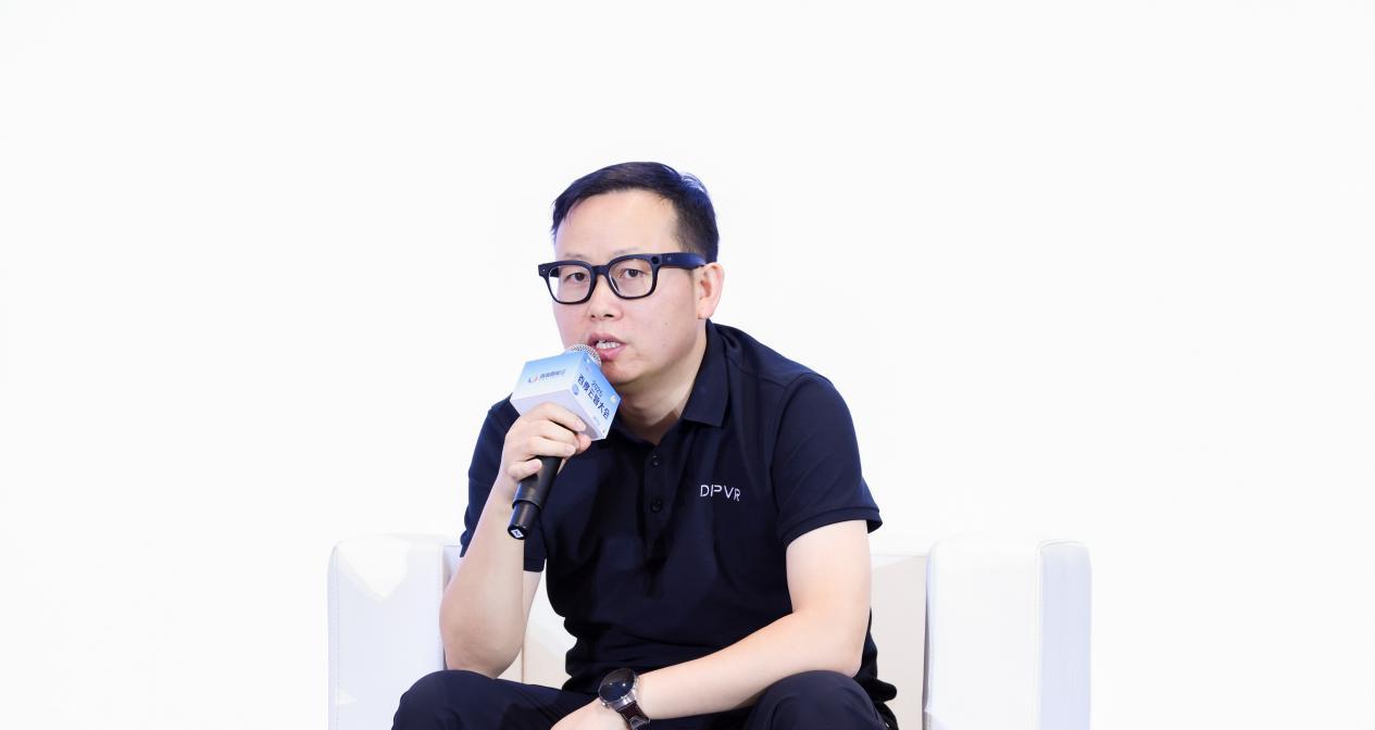 从「卖设备」到「建关系」，AI 硬件的破局点到底在哪里？  第1张